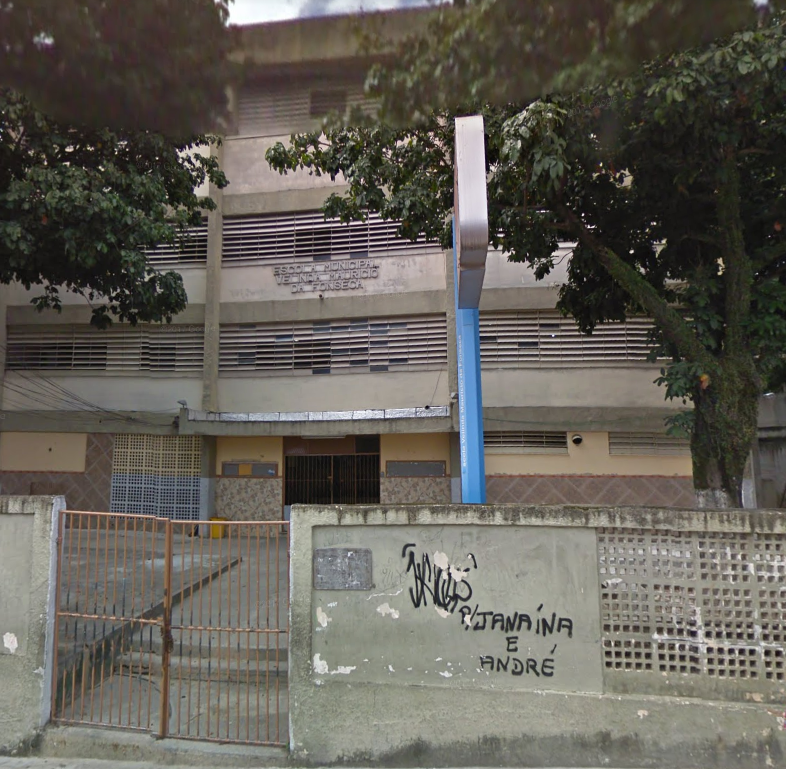 Professora é flagrada mandando aluno agredir colega de classe em escola na Zona Norte do Rio