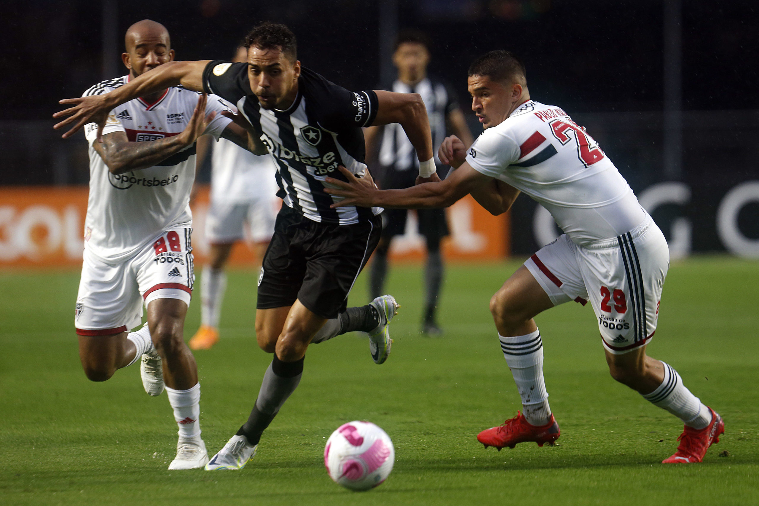 Botafogo: Gatito é o melhor nos pênaltis também no Brasileirão