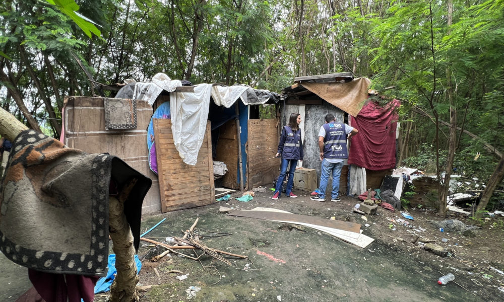 Subprefeitura de Jacarepaguá realiza ação de desocupação na Av. Ayrton