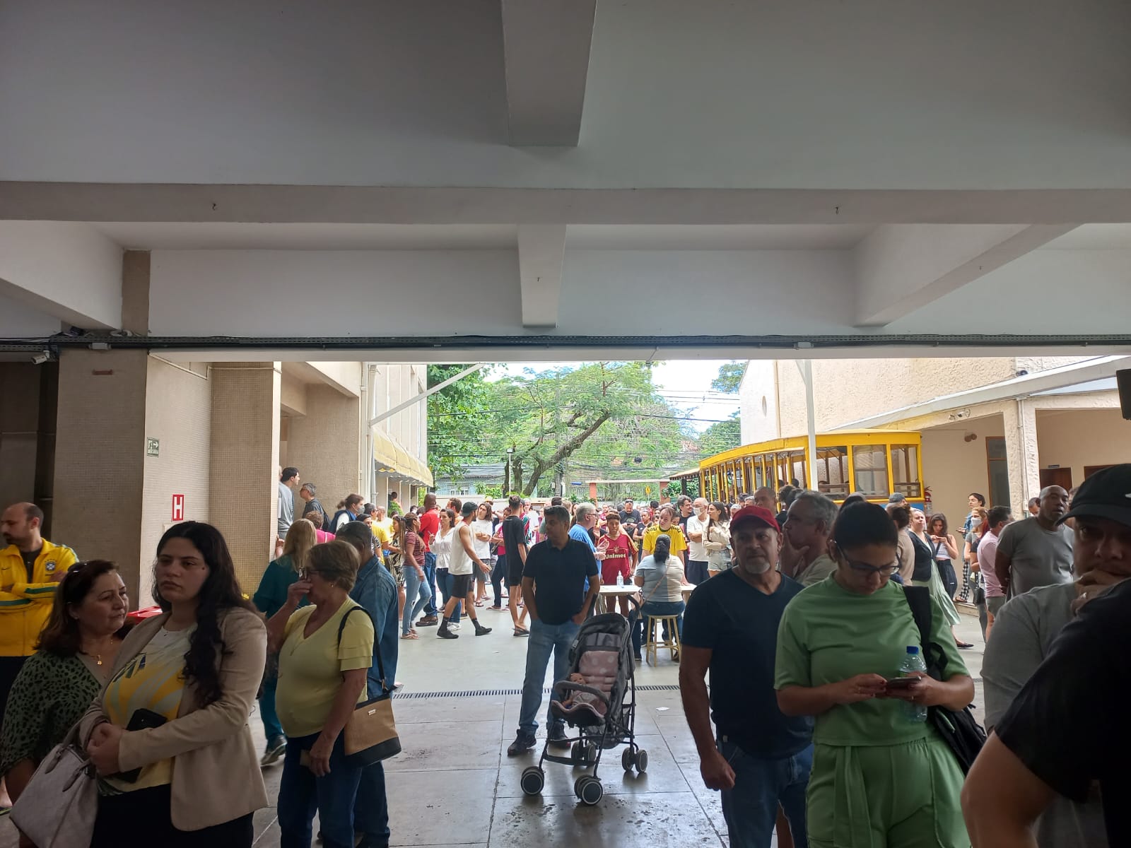 Seção eleitoral na Freguesia, em Jacarepaguá, na Zona Oeste do Rio