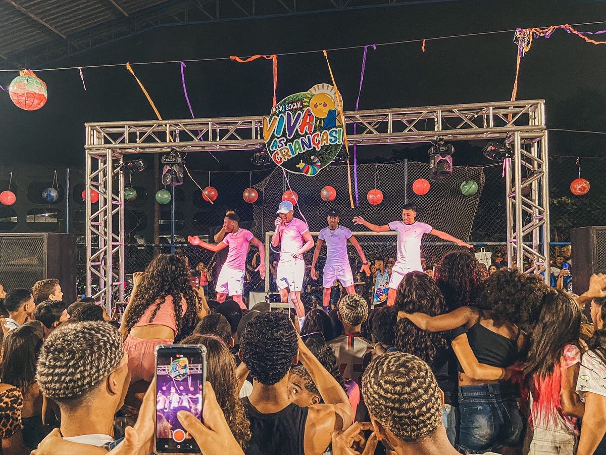 Com hit 'Na Rebolada', fim de semana das crianças é marcado com show de graça de 'Os Quebradeiras'