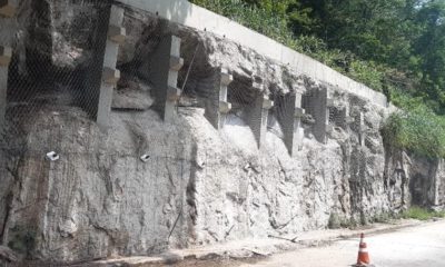 Obras de contenção na Avenida Carlos Peixoto, em Botafogo