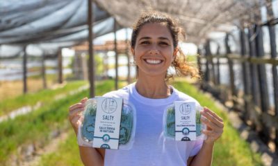 Oceanógrafa finalista do prêmio Top Ten Innovators 2022 Camila Reveles lança startup de agricultura marinha