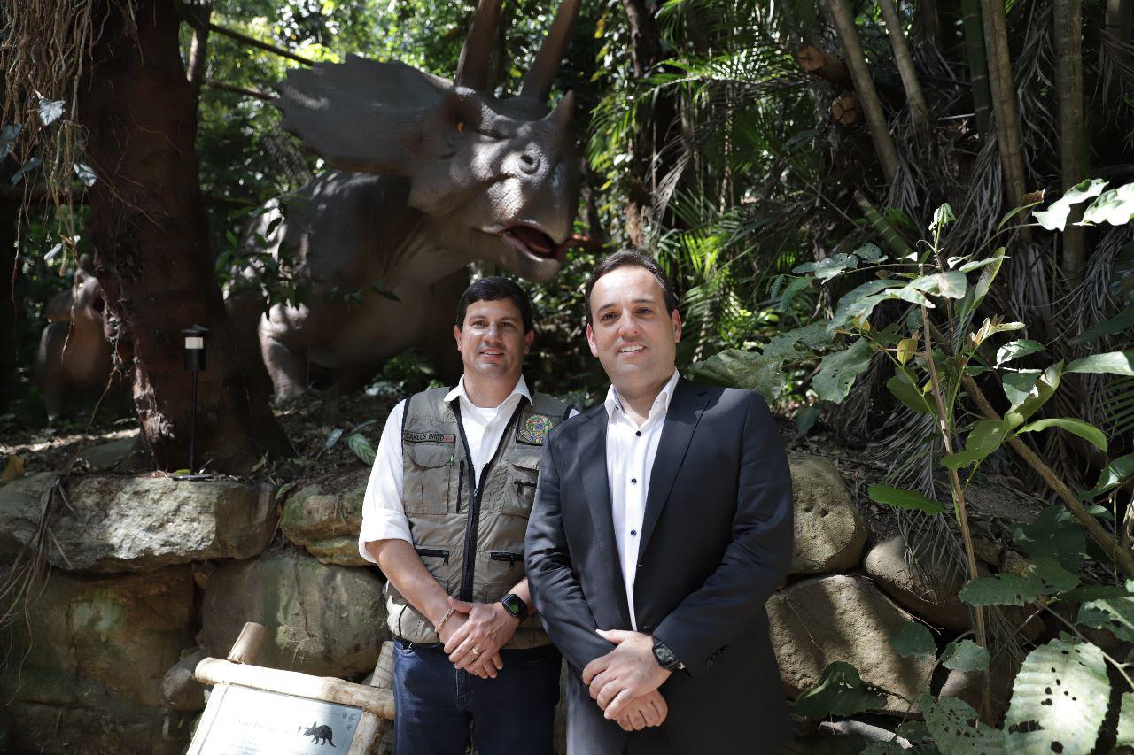 Prefeito André Português inaugura maior Parque de Dinossauros do mundo em Miguel Pereira