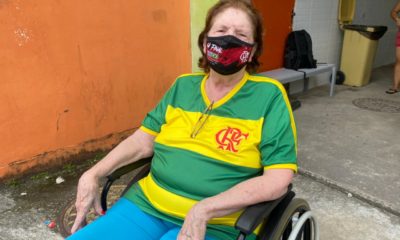 Teresa dos Santos, de 85 anos, fez questão de estar presente nessa eleição