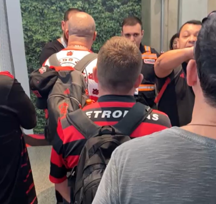 confusão torcedores flamengo