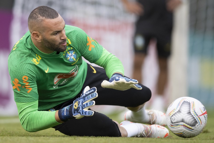 Weverton pela seleção brasileira