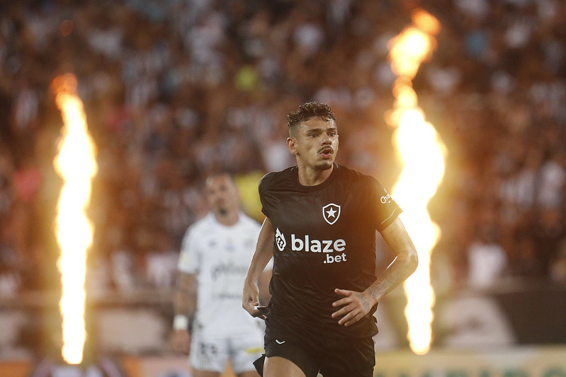 No último encontro, em 2022, Botafogo venceu o Santos por 3 a 0, no Nilton Santos