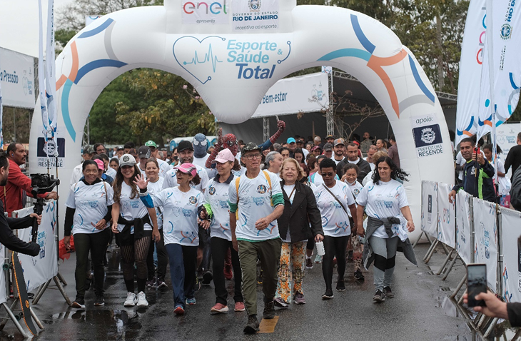 Enel Esporte & Saúde Total promove atividade física e orientação médica em Cabo Frio
