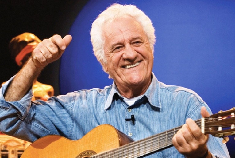 Morre, aos 86 anos, cantor Rolando Boldrin, em São Paulo