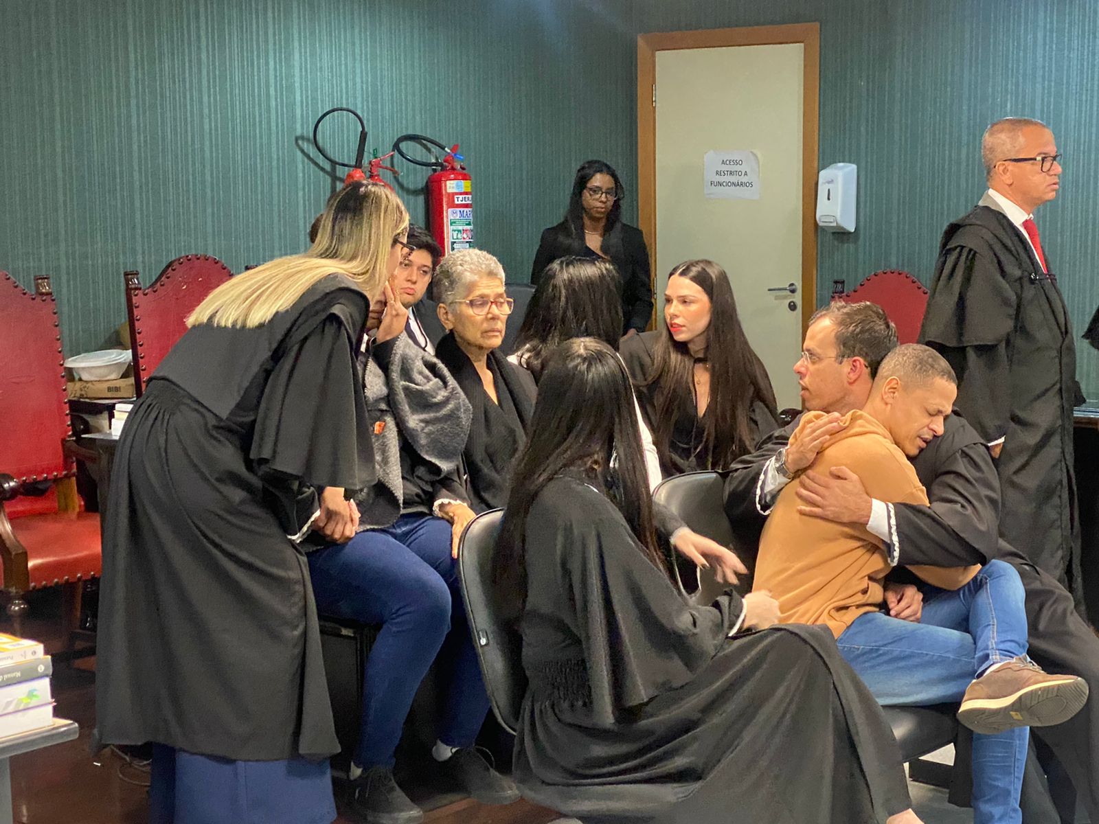 Defesa e acusação repercutem condenação de Flordelis pela morte do pastor Anderson do Carmo