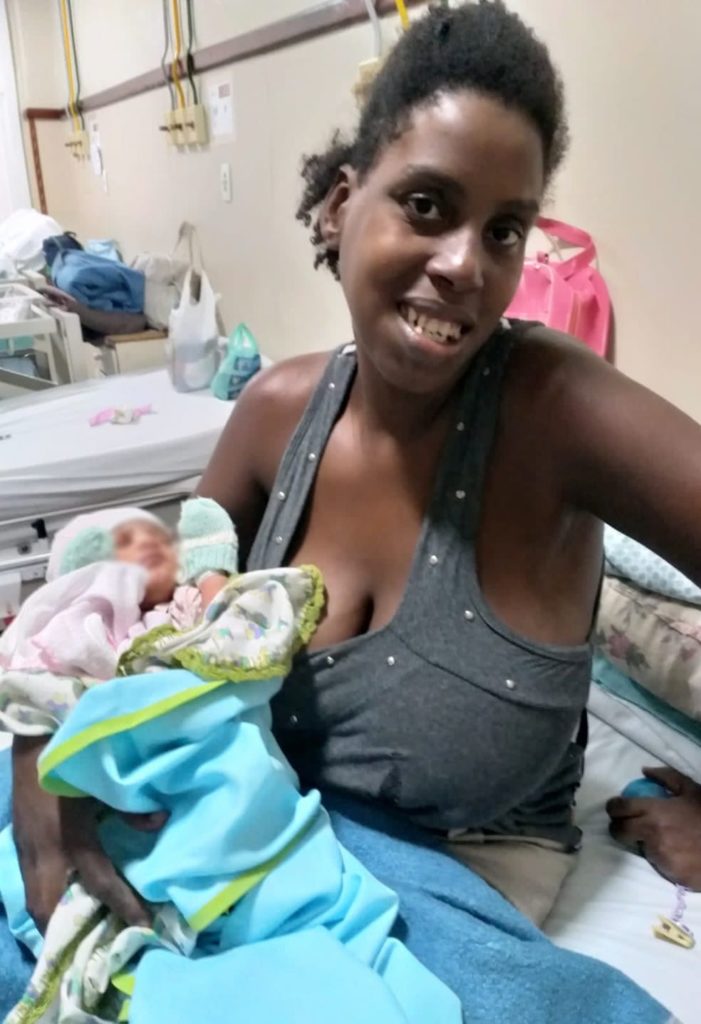 Bebê de mãe autista que estava desaparecido é encontrado em abrigo