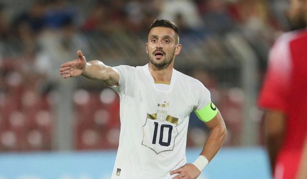 Camisa 10 da Sérvia comemora aniversário e faz pedido "secreto" antes