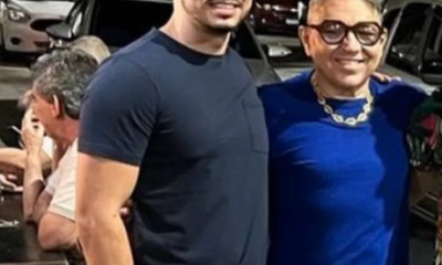 Matheus Fernandes, à esquerda em foto com o compositor Roberto Aquino