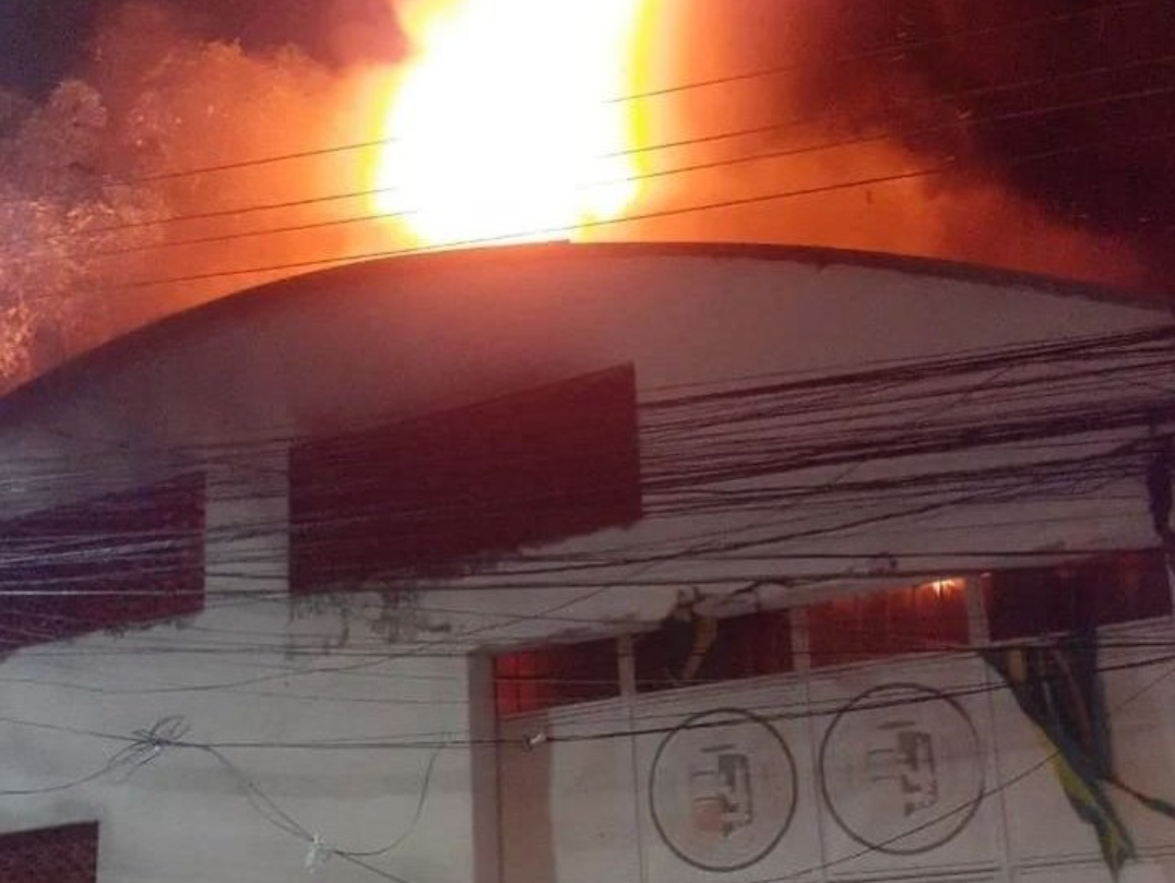 Incêndio em ateliê da Grande Rio