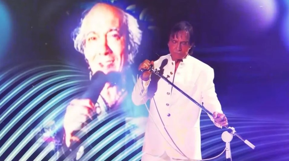 Roberto Carlos homenageia Erasmo Carlos em especial na Globo