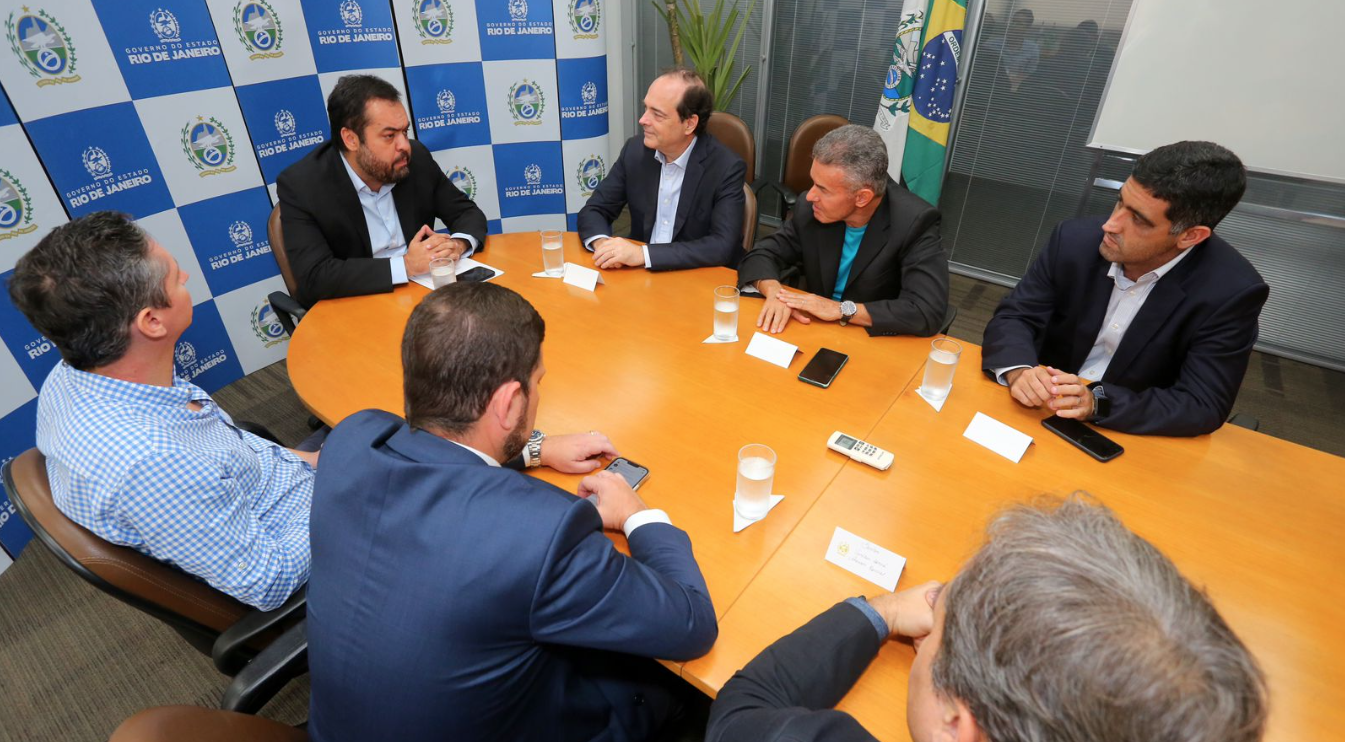Dirigentes do Vasco se reúnem com Cláudio Castro