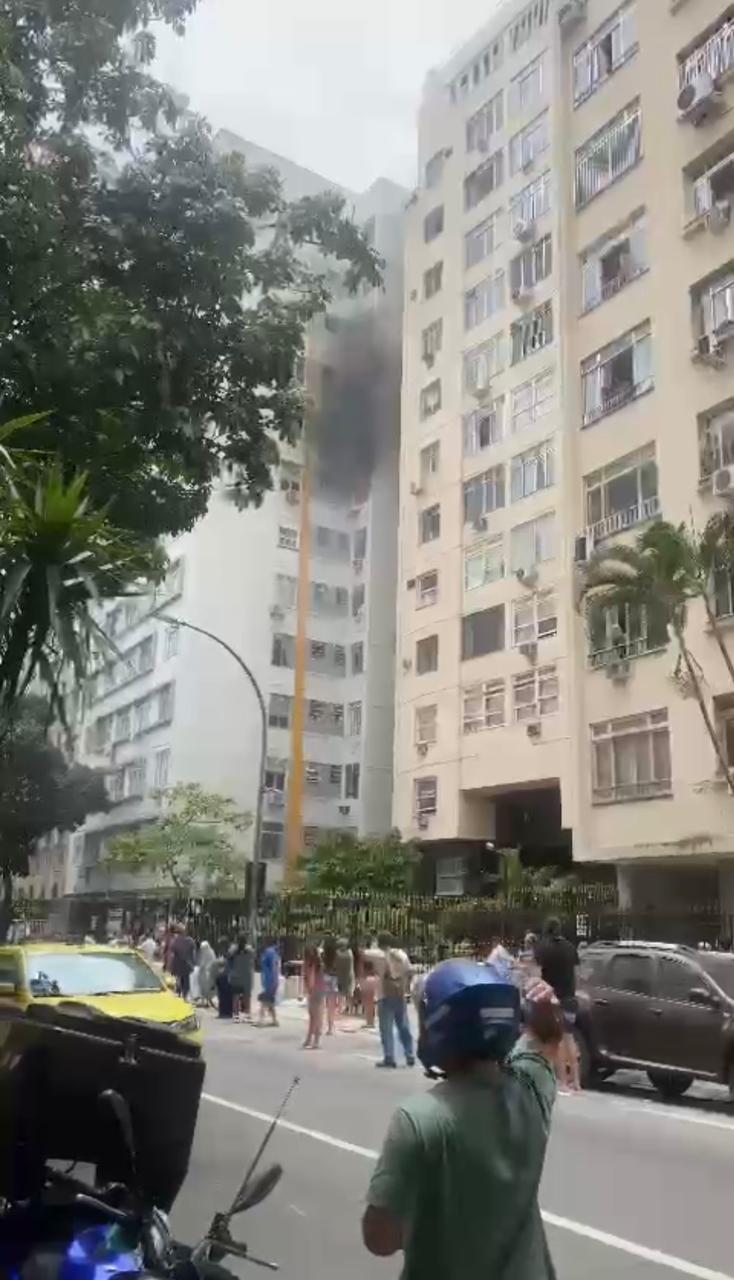 Incêndio atinge apartamento no Flamengo, Zona Sul do Rio