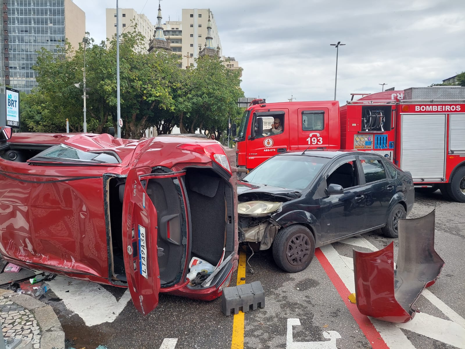 Grave acidente de trânsito no Centro do Rio