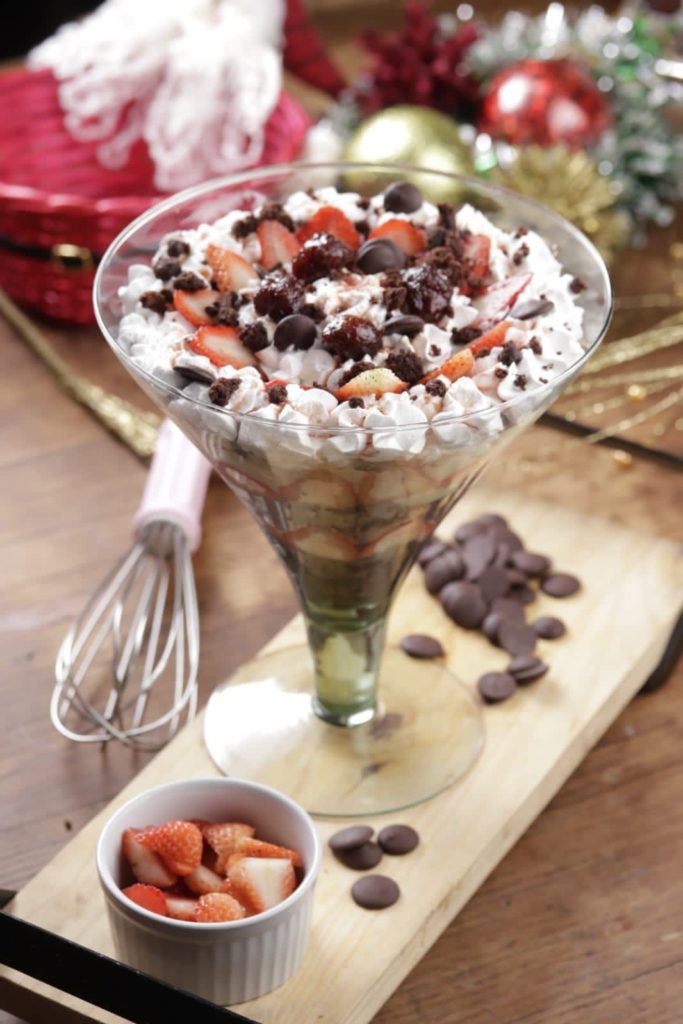 Com açúcar e com afeto: Chef Pâtissier Dany Novo ensina a fazer uma taça de brownie para o Natal