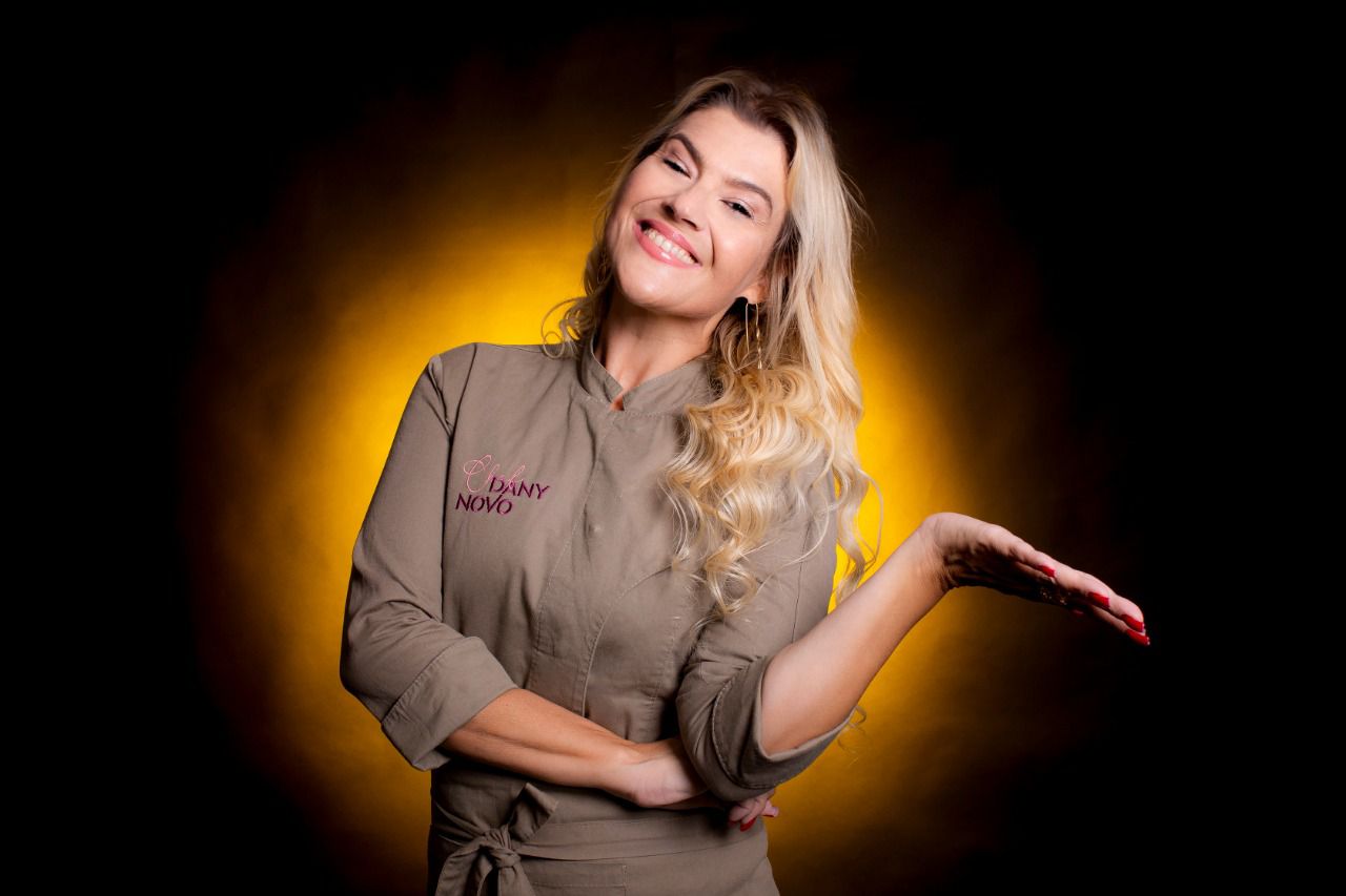 Com açúcar e com afeto: Chef Pâtissier Dany Novo ensina a fazer uma taça de brownie para o Natal