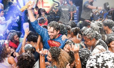 Natal Azul - O amor constrói, a atitude transforma