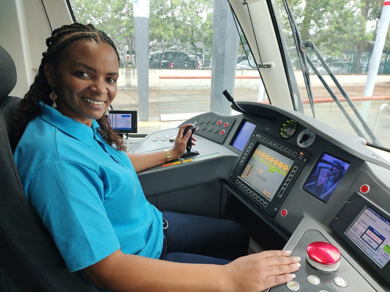 VLT Carioca convoca mulheres para vagas de condutoras trainee