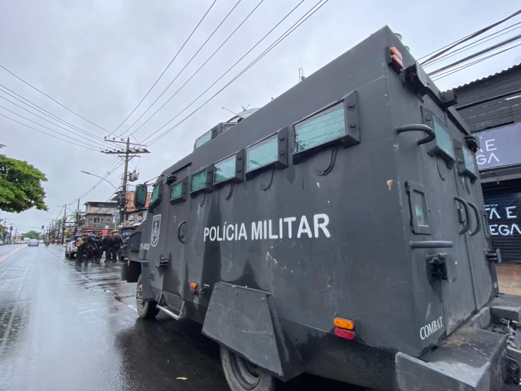 Blindado da Polícia Militar