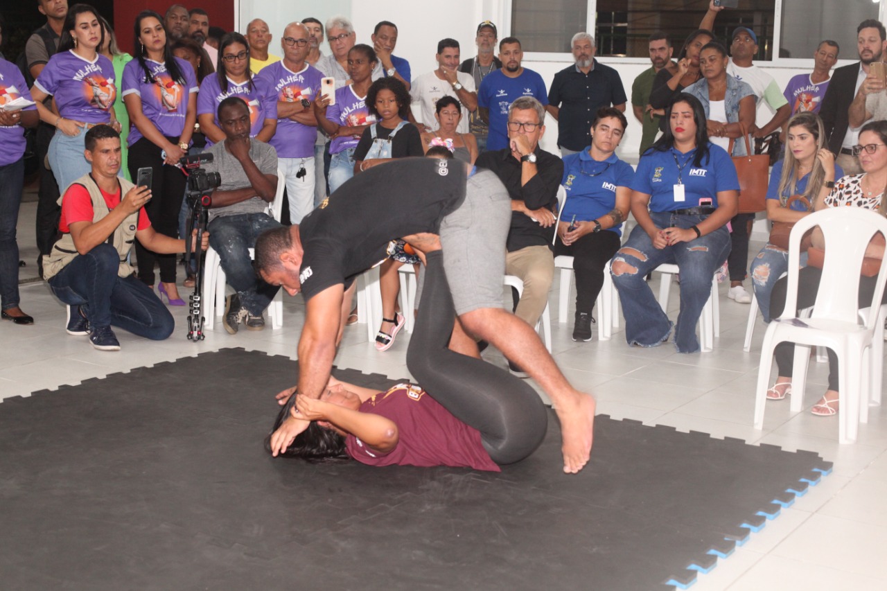 Parceria entre Governo do Estado e Beija-Flor de Nilópolis leva programa de enfrentamento à violência contra mulher para quadra da escola