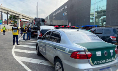 Operação Natal do Detro-RJ flagra carros irregulares na Rodoviária do Rio