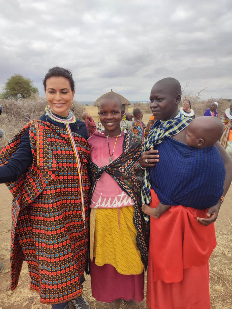 Giuliana Morrone faz reportagem para o Globo Repórter