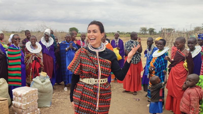 Giuliana Morrone faz reportagem para o Globo Repórter