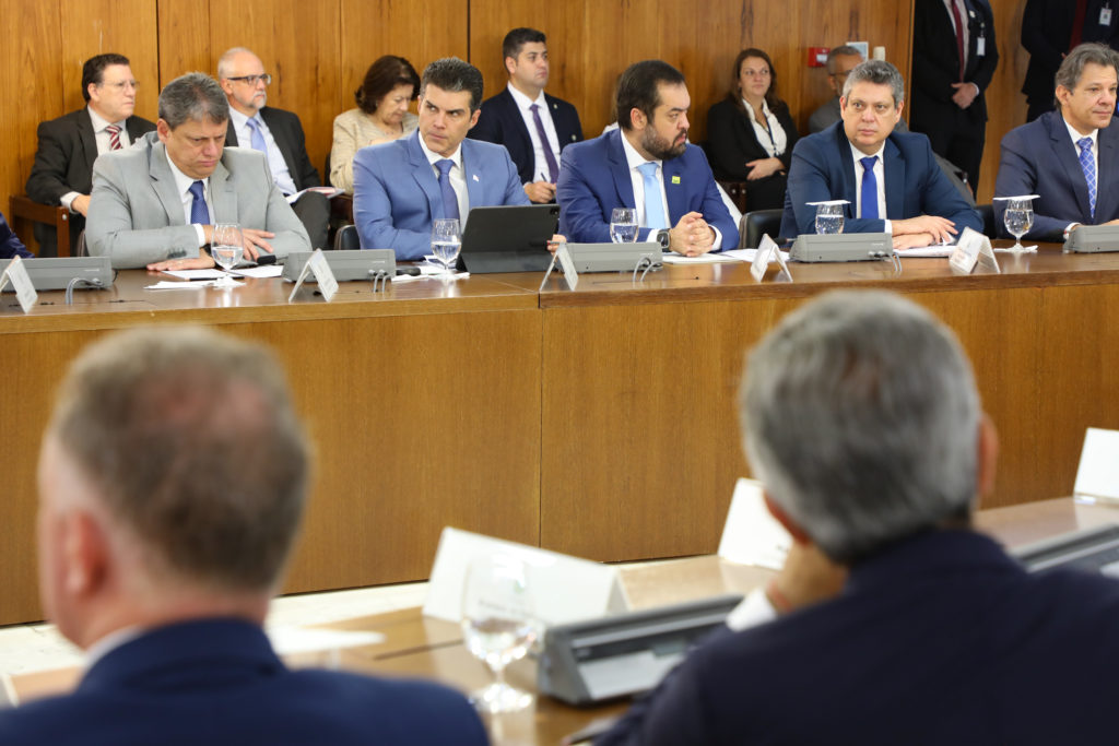 Governador Cláudio Castro participa de encontro de governadores