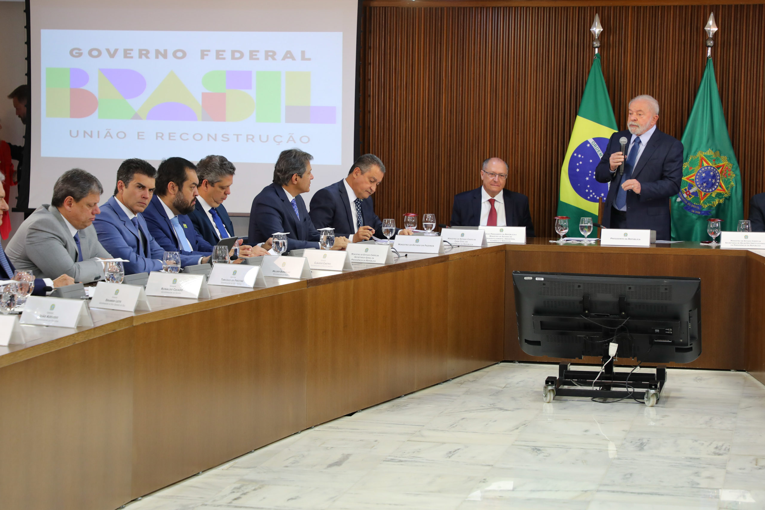 Governador Cláudio Castro participa de encontro de governadores