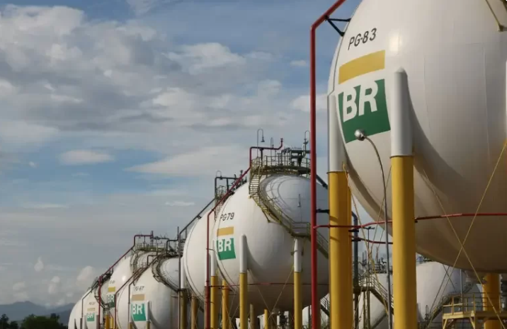 Segurança é reforçada na refinaria de Caxias após atos radicais extremistas em Brasília