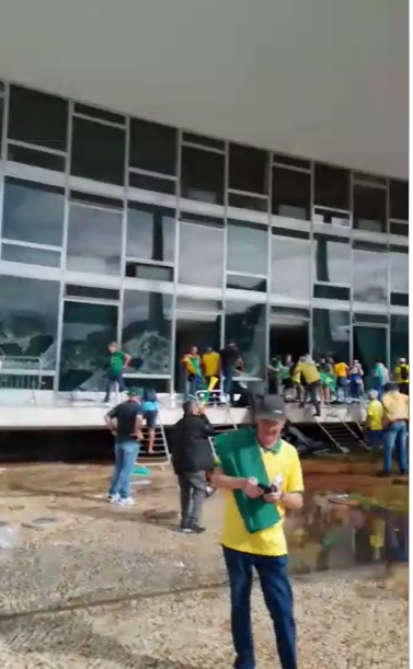 Ministério Público repudia atos extremistas praticados em Brasília
