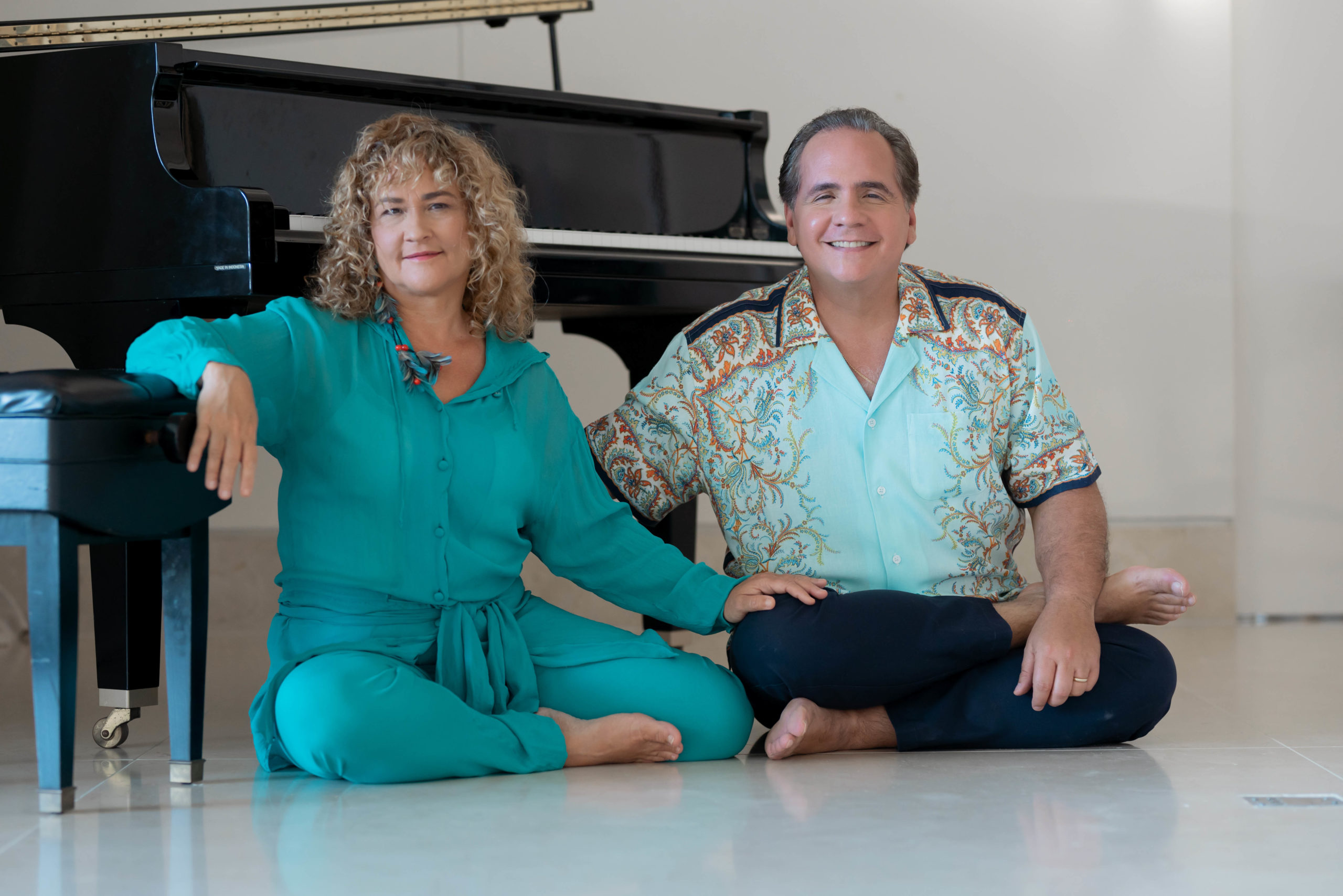 Delia Fisher e Ricardo Bacelar lançam 'Andar com Gil', álbum dedicado a Gilberto Gil (Foto: Leo Soares/ Divulgação)