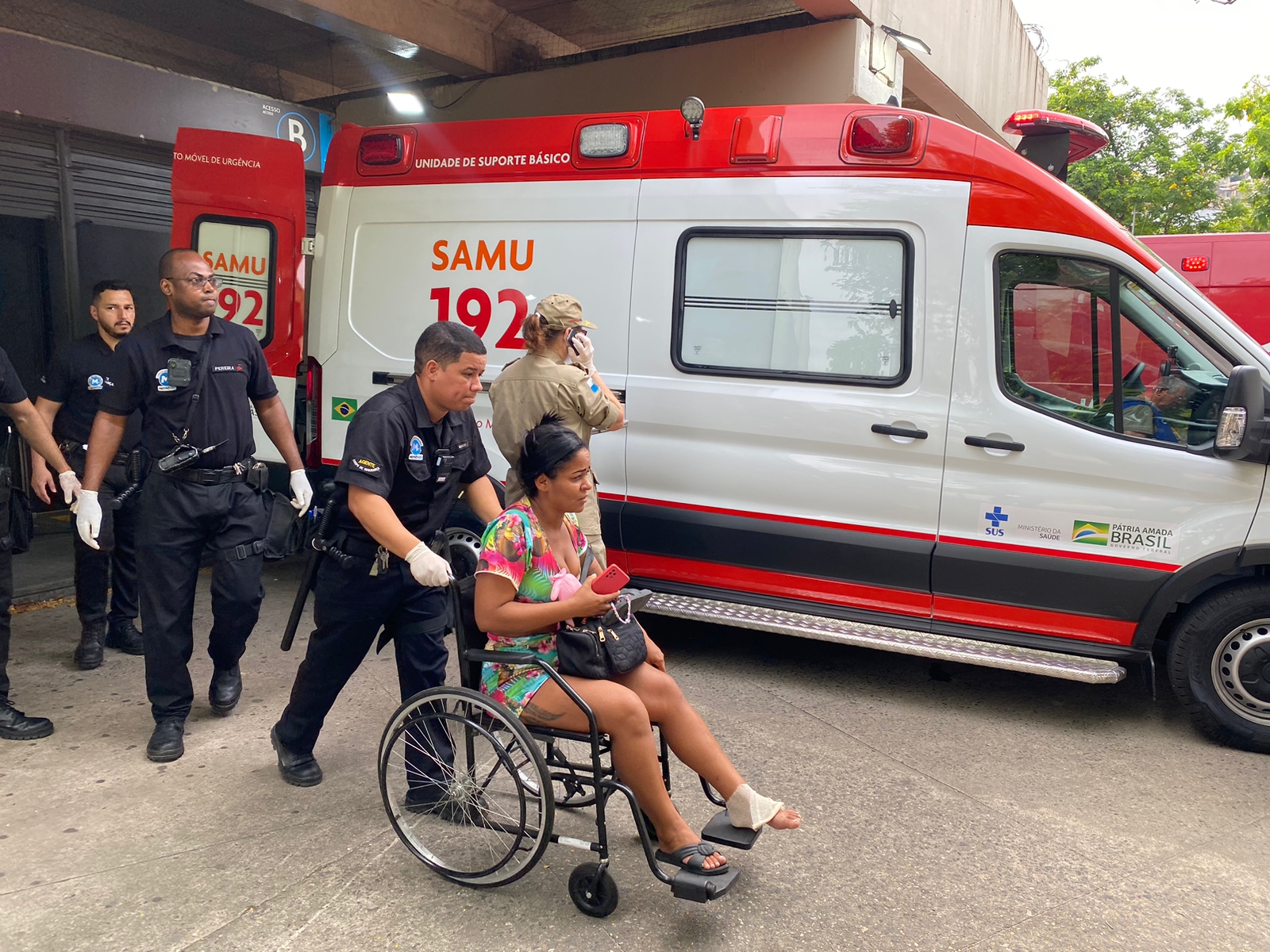 Acidente em escada rolante de estação do metrô Estácio deixa feridos (Foto: Tatiana Campbell/ Super Rádio Tupi)