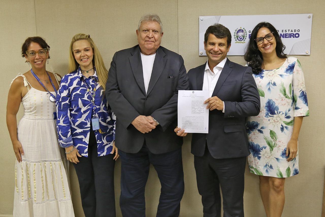 Médicos poderão emitir laudo de solicitação de forma digital para retirada de medicamentos em farmácias especializadas do SUS no estado do Rio