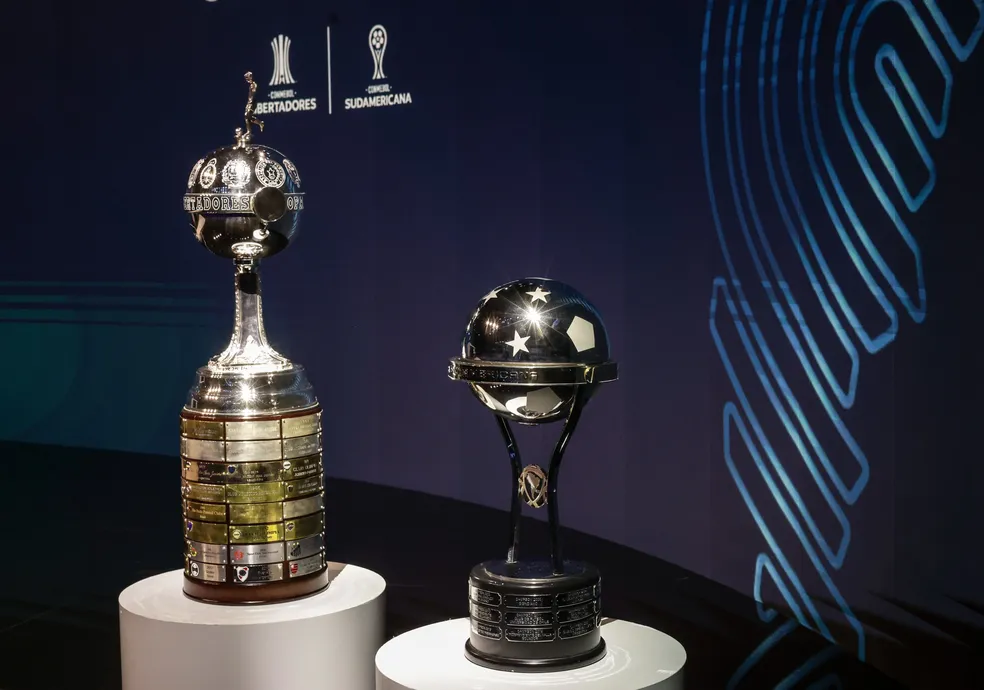 Taças da Libertadores e da Copa Sul-Americana
