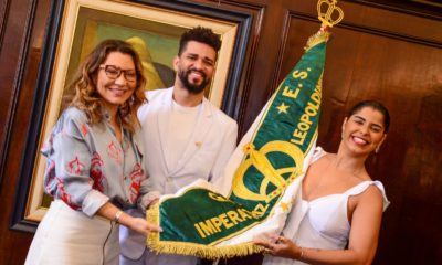 Janja Silva aceita convite para ser madrinha da velha-guarda da Imperatriz Leopoldinense