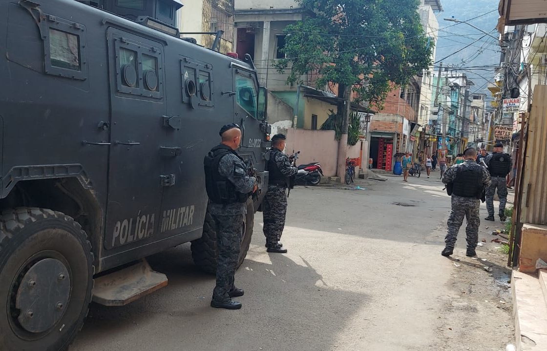 Polícia Militar na Gardênia Azul, comunidade da Zona Oeste do Rio