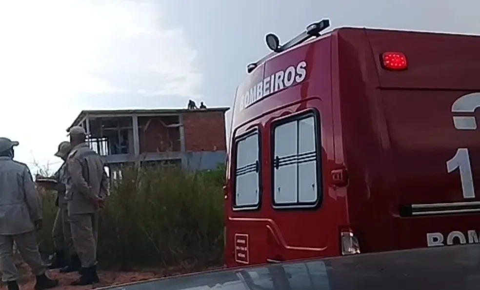 Homem morre após após ser atingido por raio em Saquarema, na Região dos Lagos do Rio (Foto; Reprodução/ Redes Sociais)