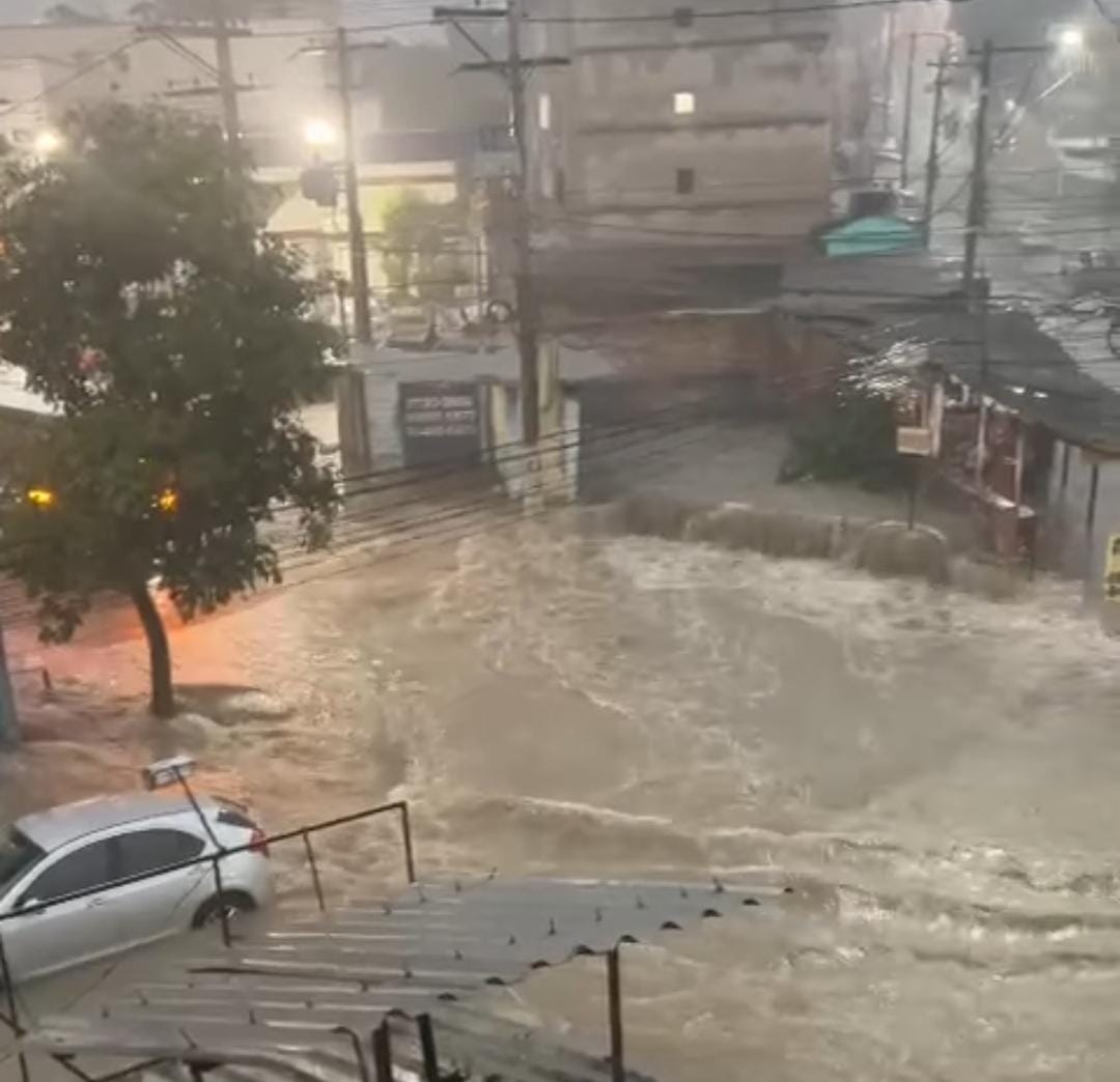 Sobe para seis número de mortos em decorrência da chuva no RJ