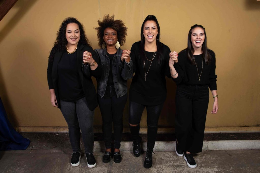 Grupo de samba, Entre Elas