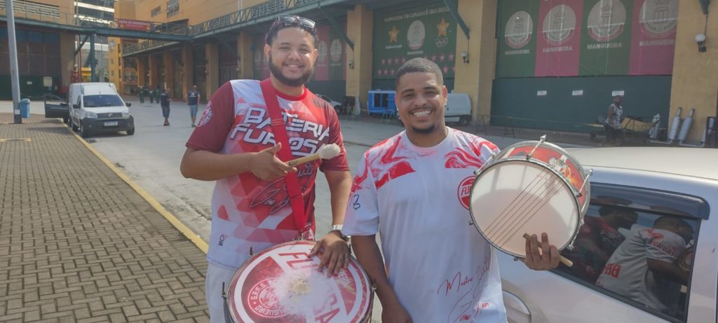 Integrantes da bateria do Salgueiro