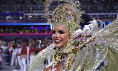 Thalita Zampirolli é ovacionada na Sapucaí (Foto: Léo Cordeiro/ Palmer Assessoria)