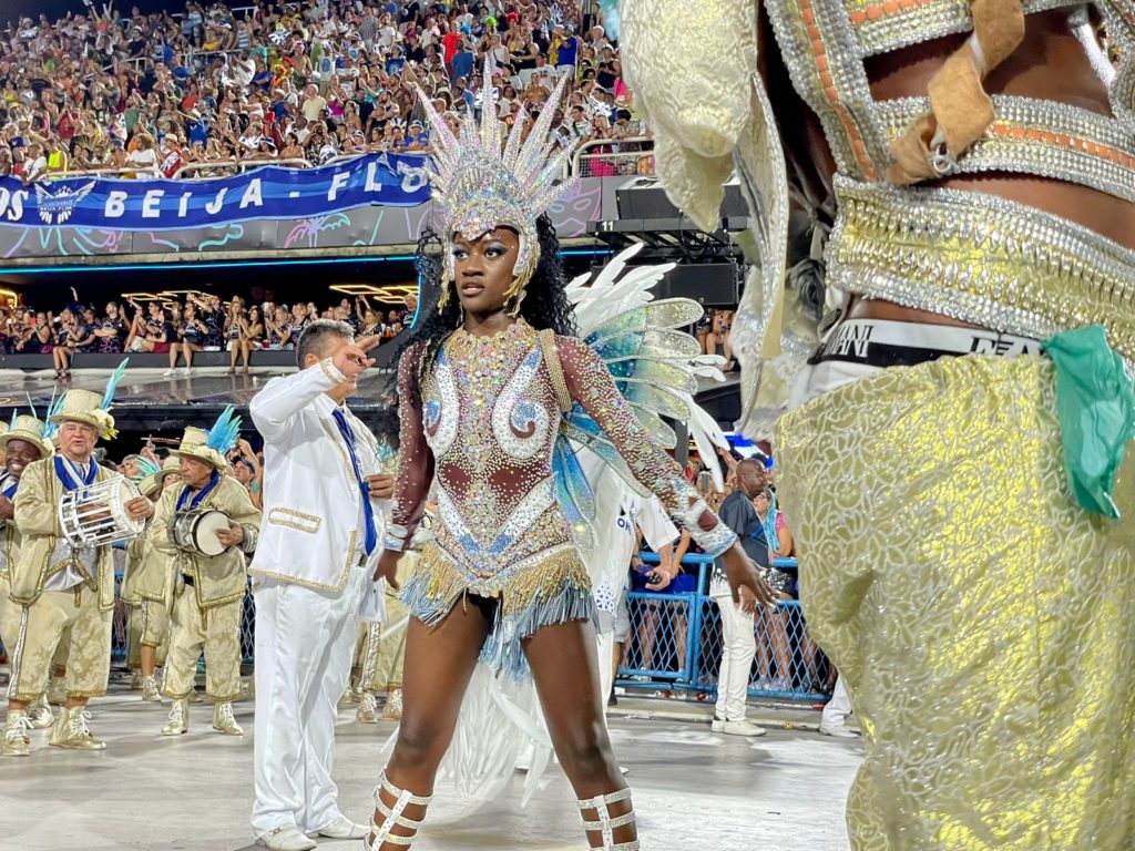 Primeiro casal do Tuiuti tem nova coreógrafa para o Carnaval 2023 - Super  Rádio Tupi