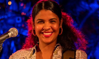 Vitória Rodrigues estreia show “Tanto Canto Quanto Conto”