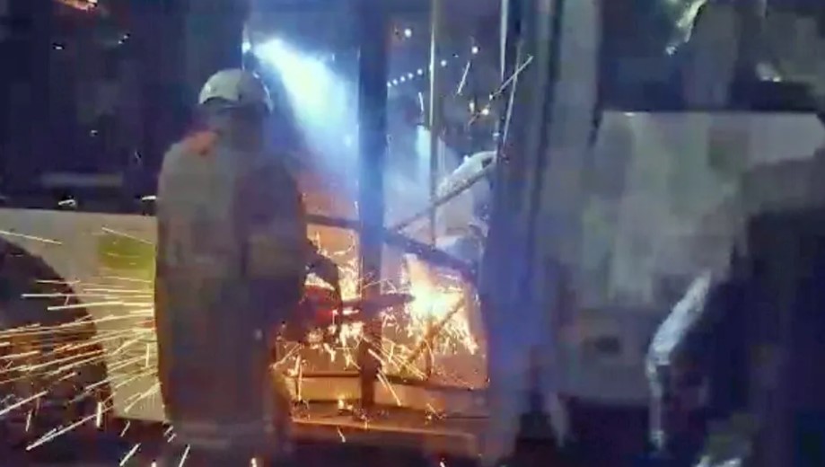 Acidente com ônibus na Avenida Brasil